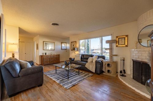 3002 Liberty Ct, Marina CA  93933-3619 exterior