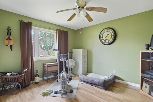 529 Cheri Ct, Ripon CA  95366-2805 exterior