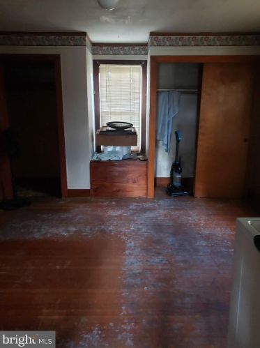 107 5th Ave, Burnham, PA 17009-1614