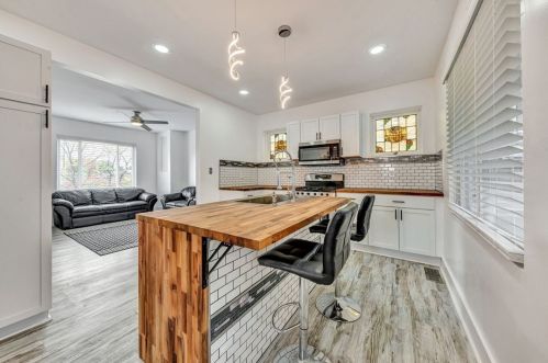 325 Jefferson Ave, Canonsburg, PA 15317-1246
