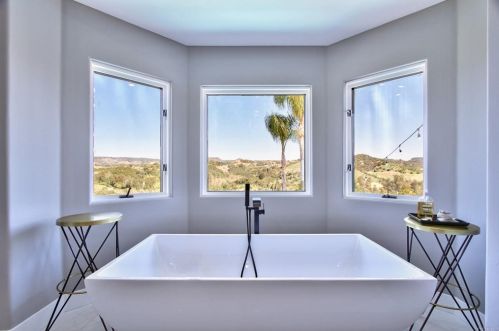 47480 Sandia Creek Dr, Temecula CA  92590-4129 exterior