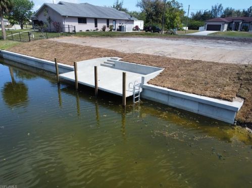 2227 2 Ter, Cape Coral FL  33990-1024 exterior