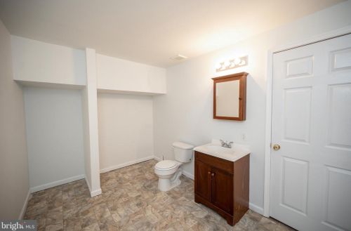 10629 Catharpin Rd, Spotsylvania VA 22551-4505 exterior