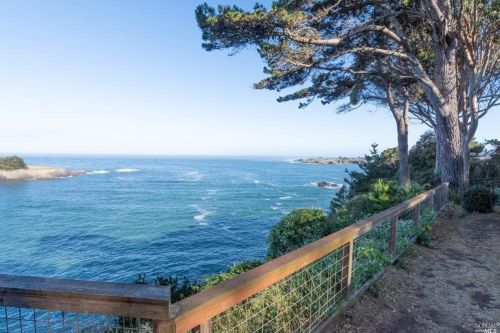 9500 Brewery Gulch Rd, Mendocino CA  95460-9016 exterior