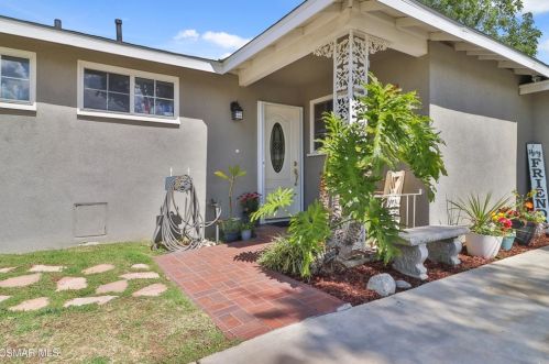 4249 Eileen St, Simi Valley, CA 93063-2918