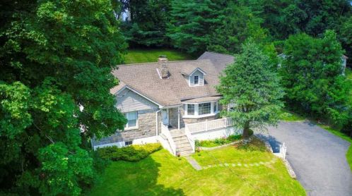 21 Mount Hope Rd, Mahopac NY  10541-1642 exterior