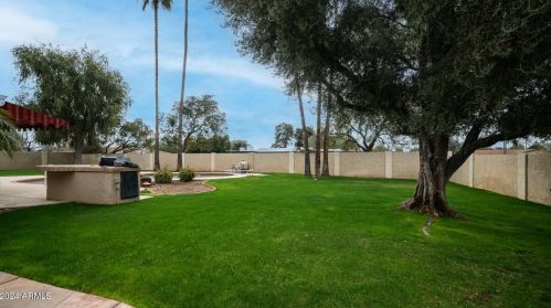 6001 Friess Dr, Scottsdale AZ  85254-3117 exterior