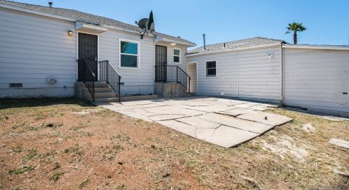 5966 Linnet St, San Diego CA 92114-4122 exterior