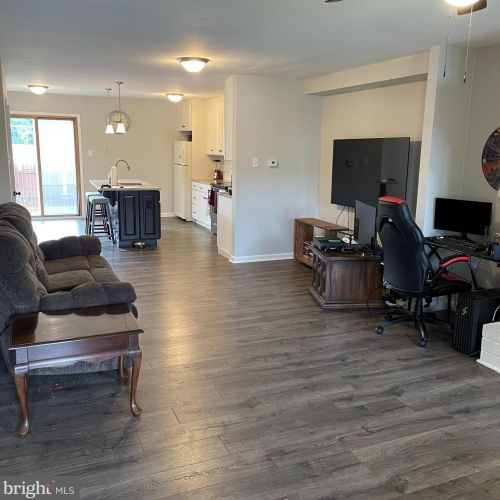 206 Walnut Ridge Est, Pottstown PA  19464-3059 exterior