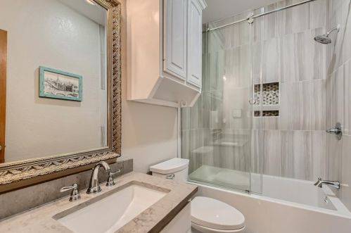 1040 Brush Creek Rd, Argyle TX  76226 exterior