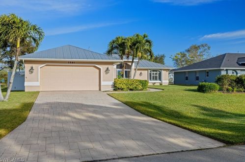 1541 25th Ave, Cape Coral, FL 33909-0017