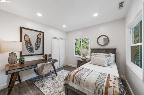 28 Camino Encinas, Orinda CA  94563-3335 exterior