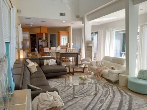 9625 6th St, Naples FL  34108-2204 exterior