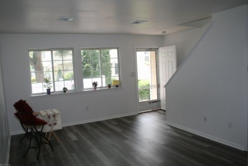 125 Cortland Ln, Bedminster NJ  07921-2033 exterior