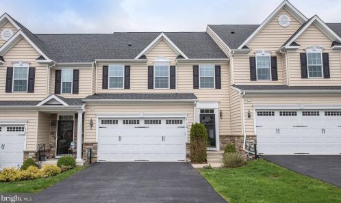 152 Mustang Way, Norristown, PA 19403-4312