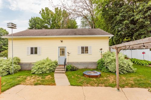 407 4th St, Hastings MN  55033-1950 exterior
