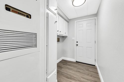 9644 Kent St, Elk Grove CA  95624-2436 exterior