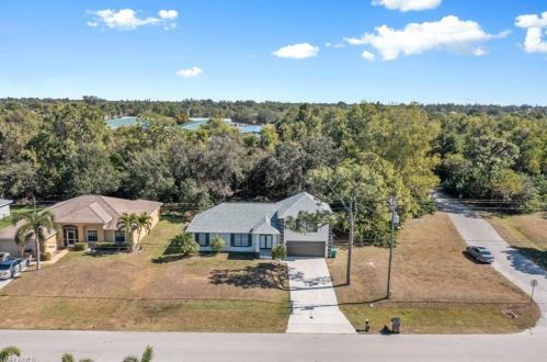 1825 22nd Ct, Cape Coral, FL 33991-3025