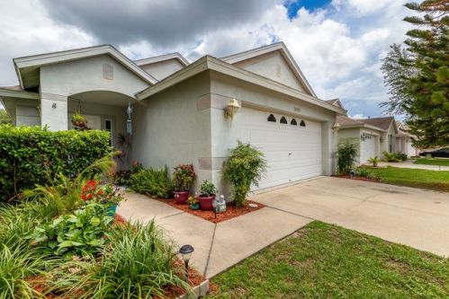 24353 Mistwood Ct, Lutz, FL 33559-7907