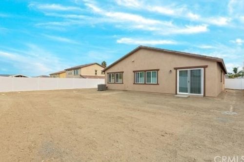 670 Bowen Rd, Perris CA  92570-3400 exterior