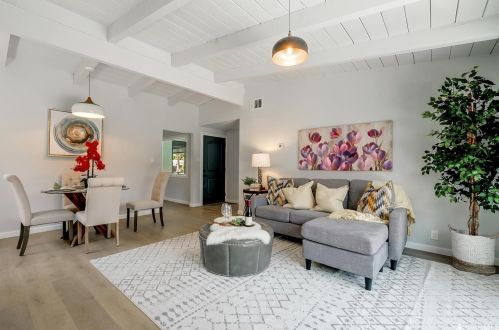 28562 Rochelle Ave, Hayward CA  94544-5454 exterior