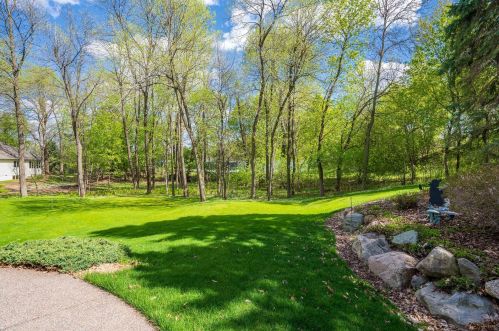 5475 Rosewood Ln, Minneapolis, MN 55442-1400