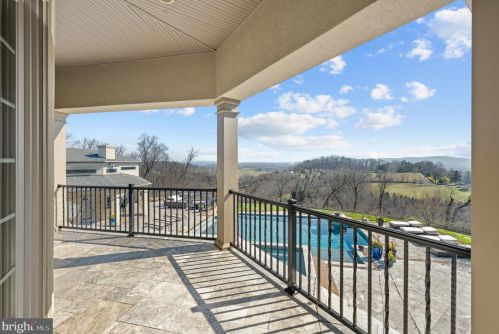 275 Mccoy Ln, Dauberville PA  19533-9296 exterior