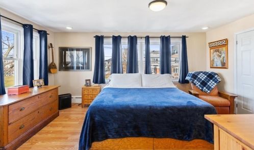 160 52 St, Bayonne NJ  07002-2111 exterior