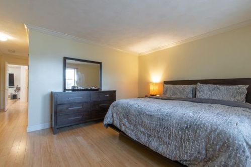 335 Albion Rd, Lincoln RI  02865-4240 exterior