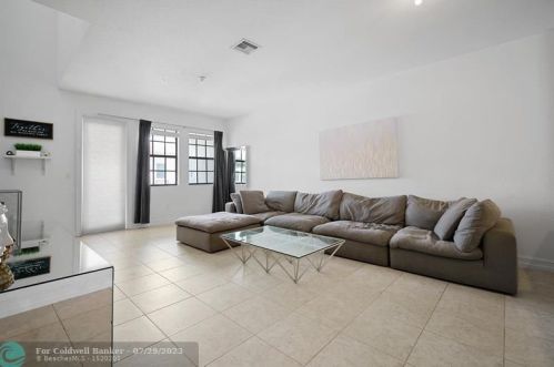 11609 13 Ct, Hollywood FL 33025-2559 exterior