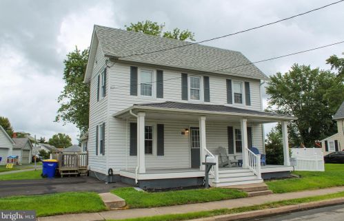 100 Liberty St, Harrington, DE 19952-1206