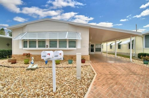 4187 Rolling Oaks Dr, Winter Haven, FL 33880-1637