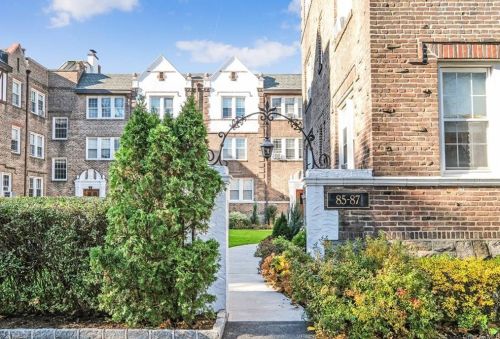 87 Broadway, White Plains, NY 10601-4403