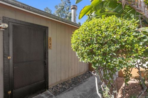273 Hillcrest Dr, Encinitas CA 92024-1562 exterior