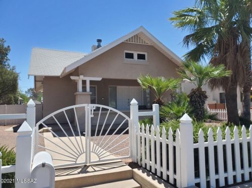 1042 3rd Ave, Tucson, AZ 85705-7476