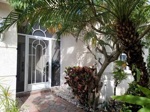 5855 Royal Isles Blvd, Boynton Beach, FL 33437-4267