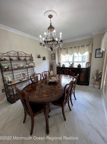 39 Riva Blvd, Bricktown NJ 08723-7983 exterior