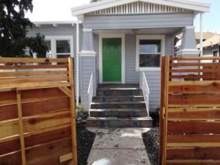 7115 Lockwood St, Oakland, CA 94621-3131