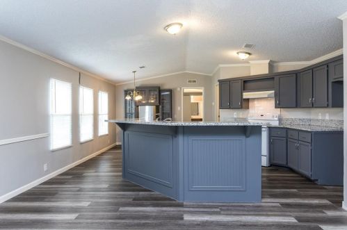 928 Honeysuckle Trl, Midlothian TX  76065-7028 exterior