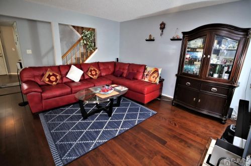 101 Van Liew Ct, East Brunswick NJ  08816-5695 exterior