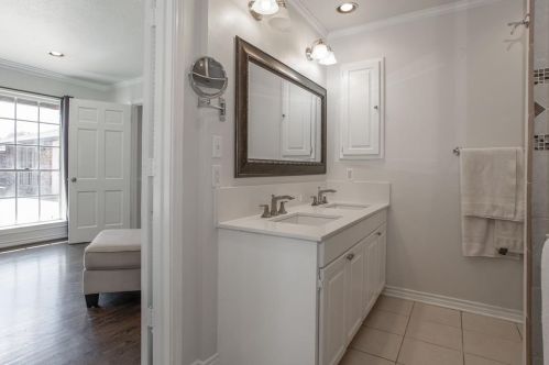 7009 Gateridge Dr, Dallas TX  75254-7935 exterior