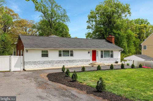 9513 5th Pl, Lorton, VA 22079-2728