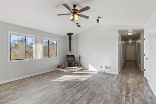 16128 Ballantree Ln, Grass Valley, CA 95949-7633