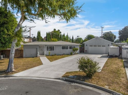 432 Elizabeth Way, Fullerton, CA 92833-2618