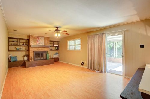 2308 Lange St, Greenville TX  75402-7324 exterior