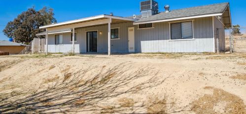 16541 Warwick St, Victorville, CA 92395-5213