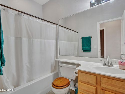 19809 49 Ave, Glendale AZ  85304-4311 exterior