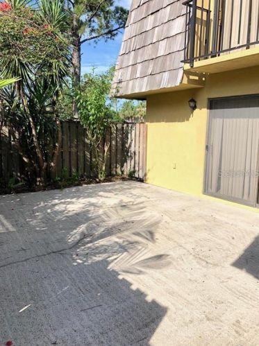 5392 Elm Ct, Orlando FL  32811-3085 exterior