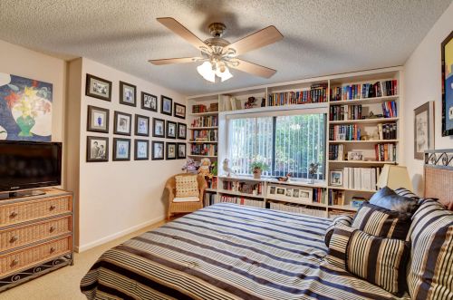 9 Windsor Ln, Boynton Beach FL  33436-6063 exterior