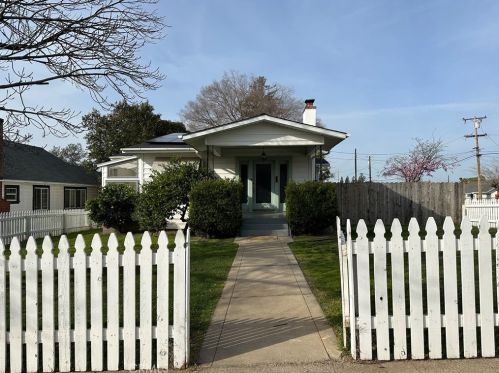 1716 Hammon Ave, Oroville, CA 95966-5026